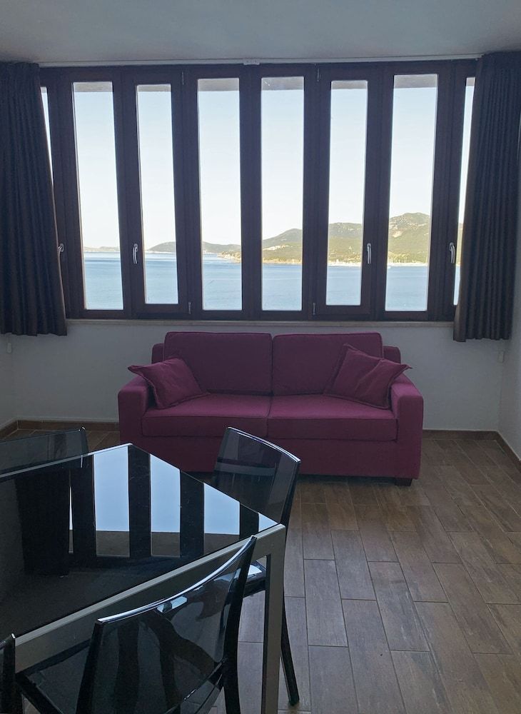 Nuraghe Apartments Family Apartment 4