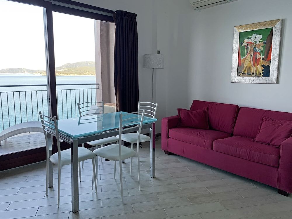 Nuraghe Apartments Exclusive Apartment 10