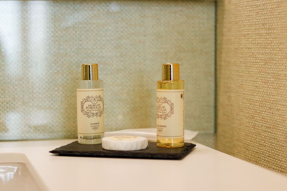 Golden Beach Guesthouse Standard Double or Twin Room, Partial Ocean View 9