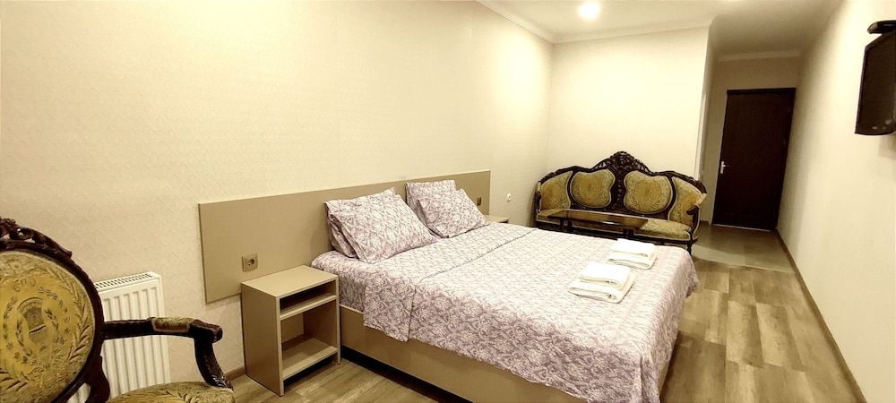 undefined Venus Hotel 5