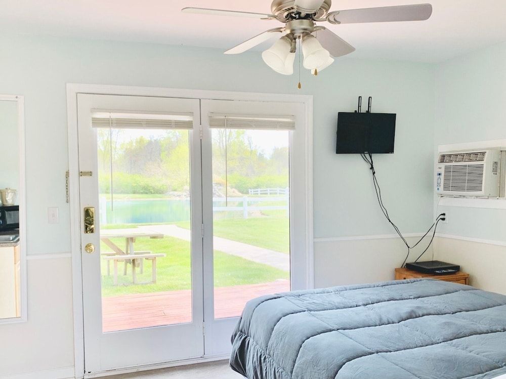Suite, Private Bathroom (Lake House Dual Queen)