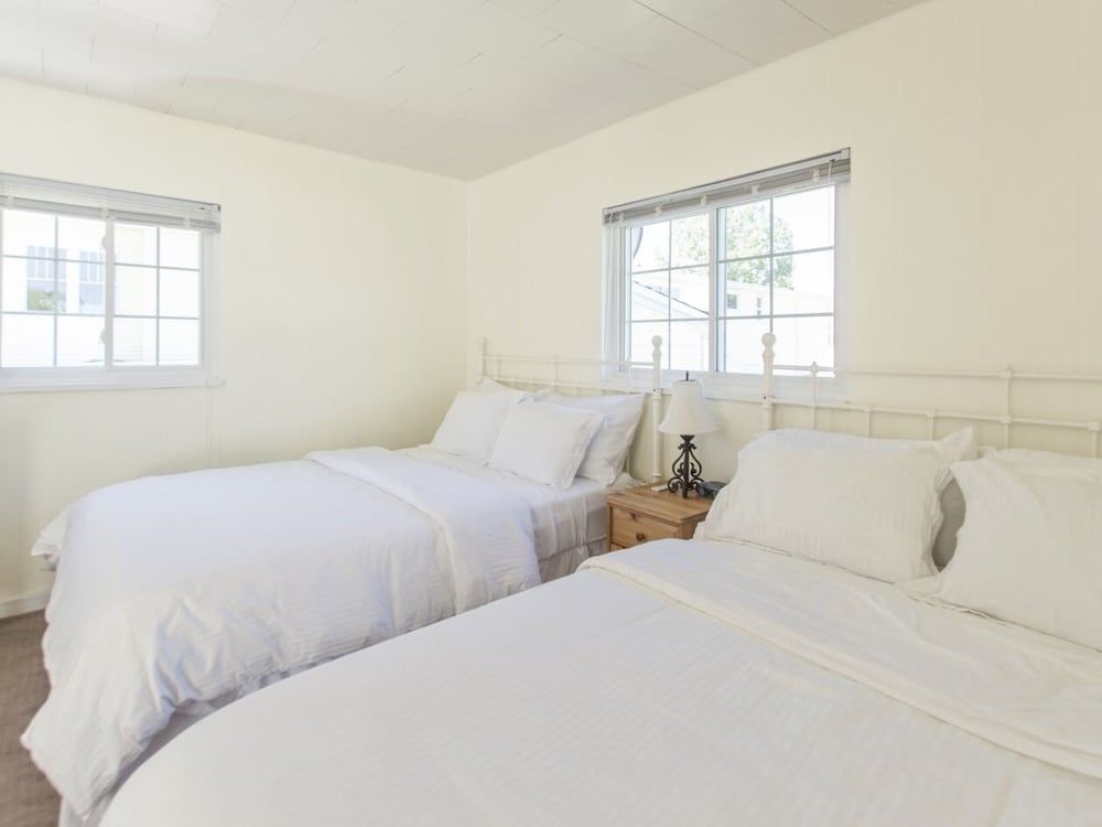 Standard Double Room, Private Bathroom (Cottage House)