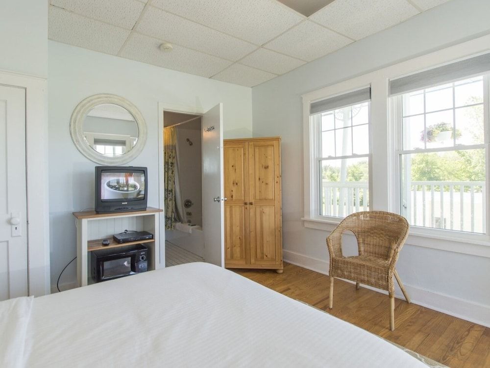 Suite, Private Bathroom (Beach House 2nd Floor)