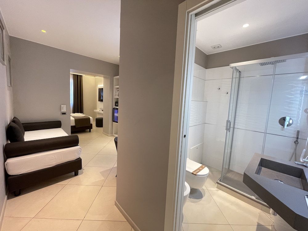 Etnea Style Catania Luxury Rooms Luxury Triple Room 7