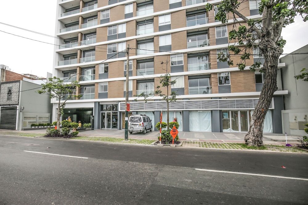 undefined Trendy Host Stelar Miraflores 2