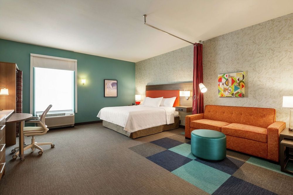 Studio, 1 King Bed, Accessible, Bathtub (Hearing)