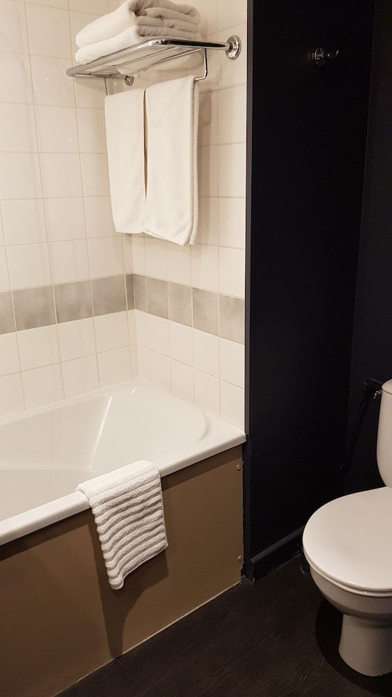 Hôtel de Champagne Superior Double or Twin Room (with SAUNA access) 35