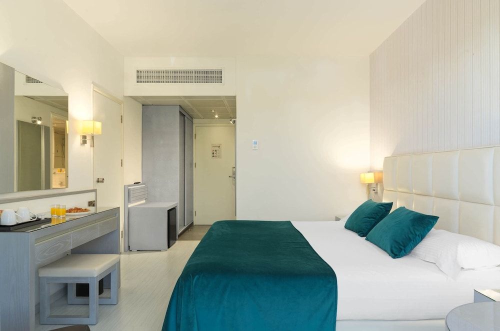 St. George Beach Hotel & Spa Resort Double or Twin Room