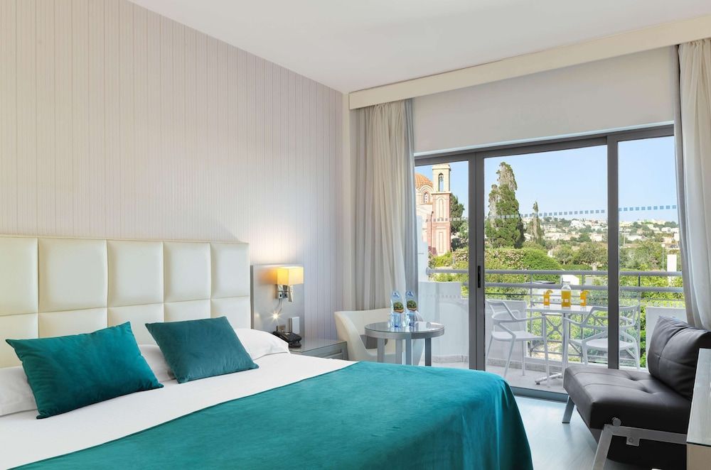 undefined St. George Beach Hotel & Spa Resort 5