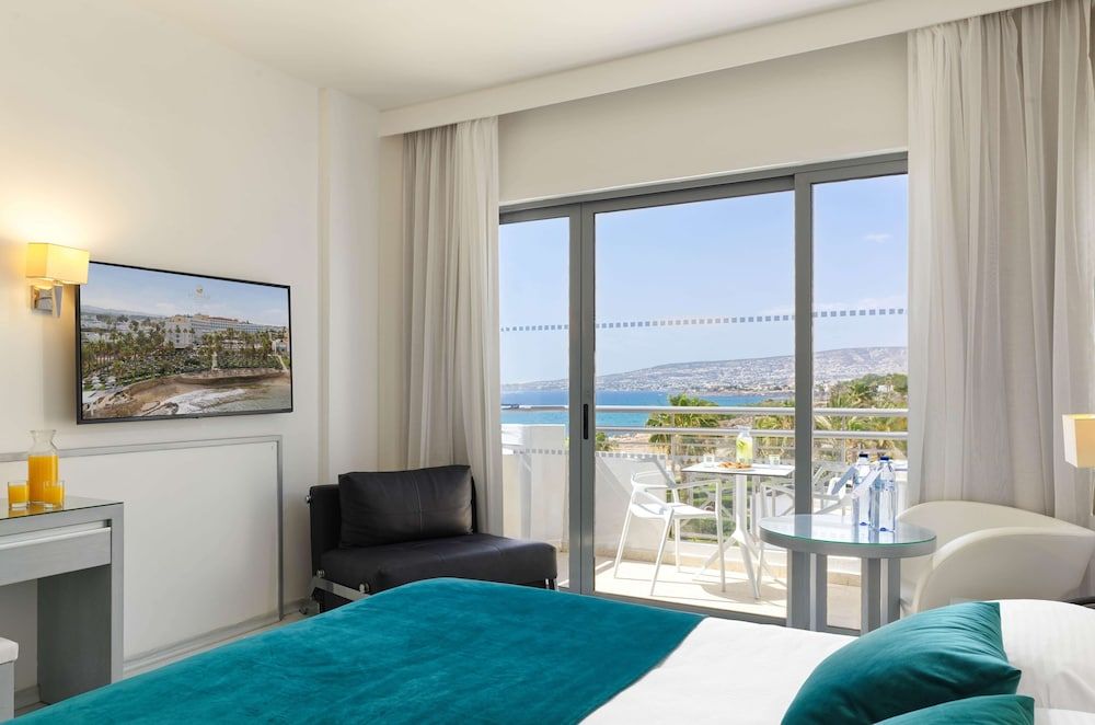 undefined St. George Beach Hotel & Spa Resort 2