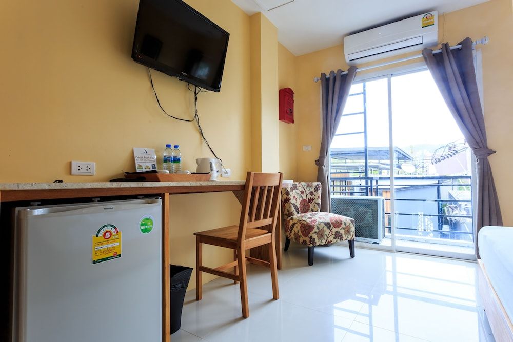 Island Patong Beachfront Apartments Superior Double Room 2