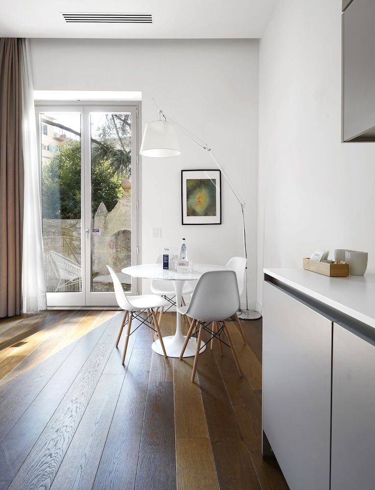 Numa Florence Vita Extra Large Studio, Kitchen, Terrace 10