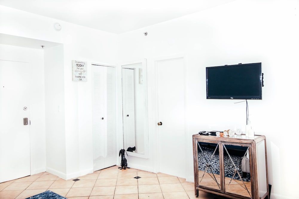 undefined OCEAN DRIVE APARTMENTS 2