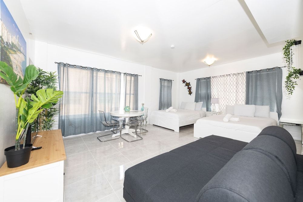 undefined OCEAN DRIVE APARTMENTS 3