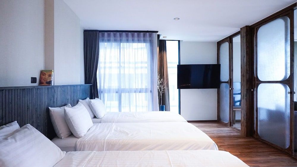 undefined Karaarom Hotel 7