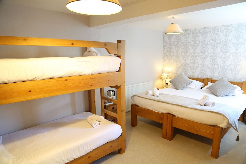 Keswick Park Hotel Family Room 2