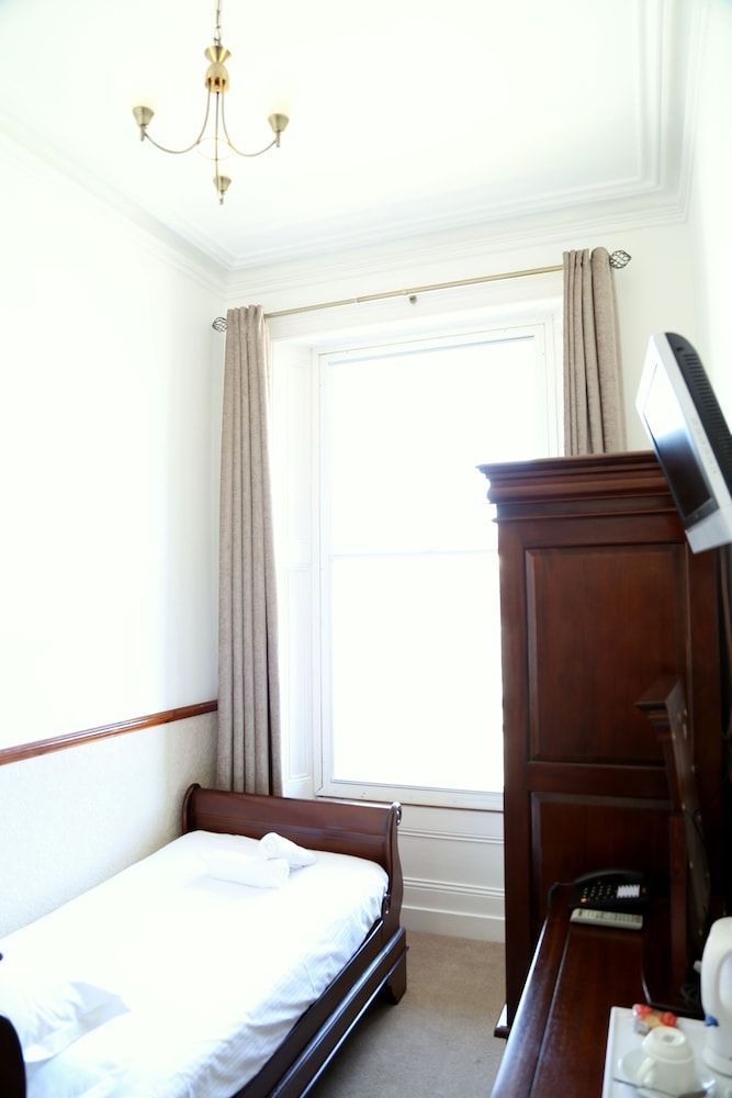 Keswick Park Hotel Standard Single Room 2