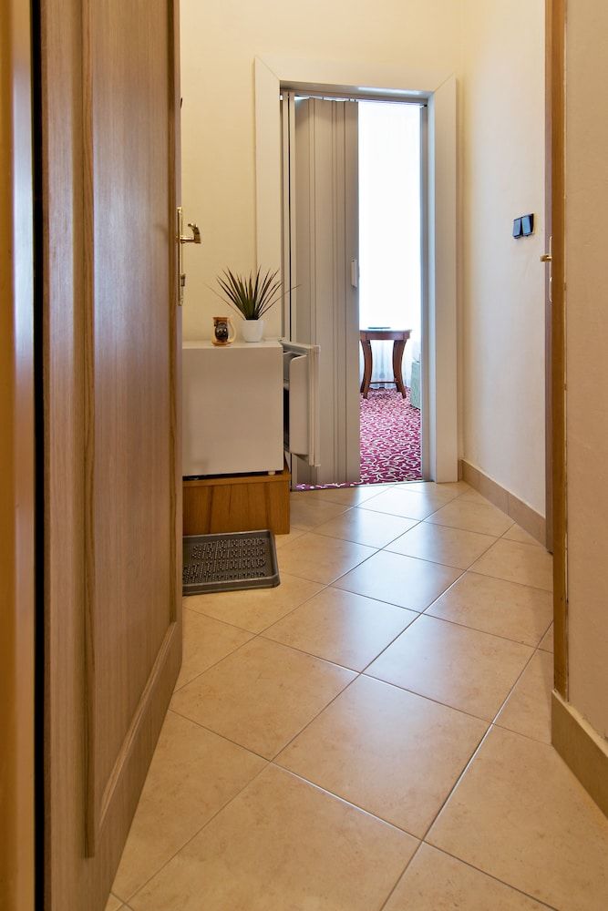 Hotel Romania Standard Single Room, 1 Twin Bed, Courtyard View 2