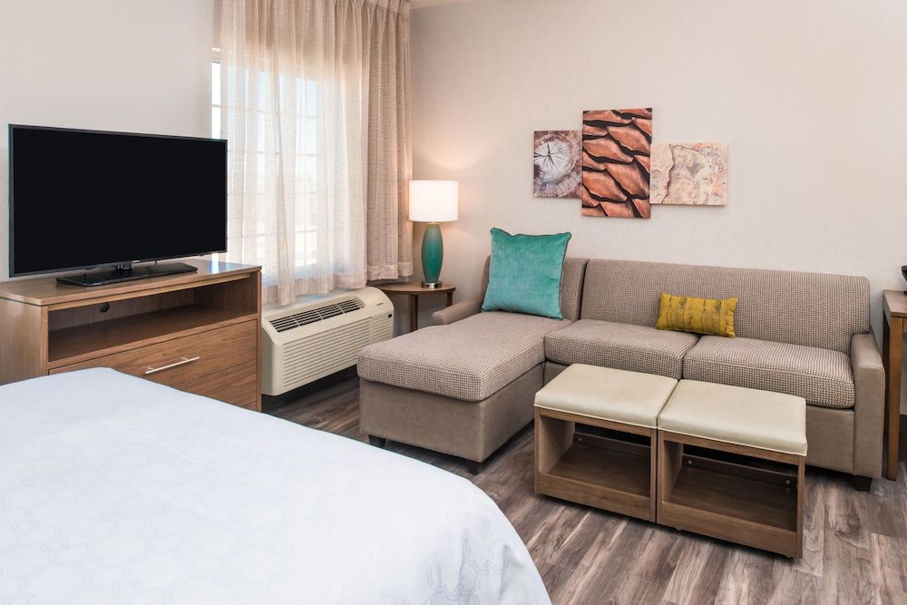 Studio Suite, 1 Queen Bed