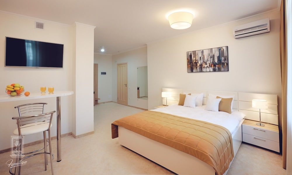 undefined Familion Aparthotel 4