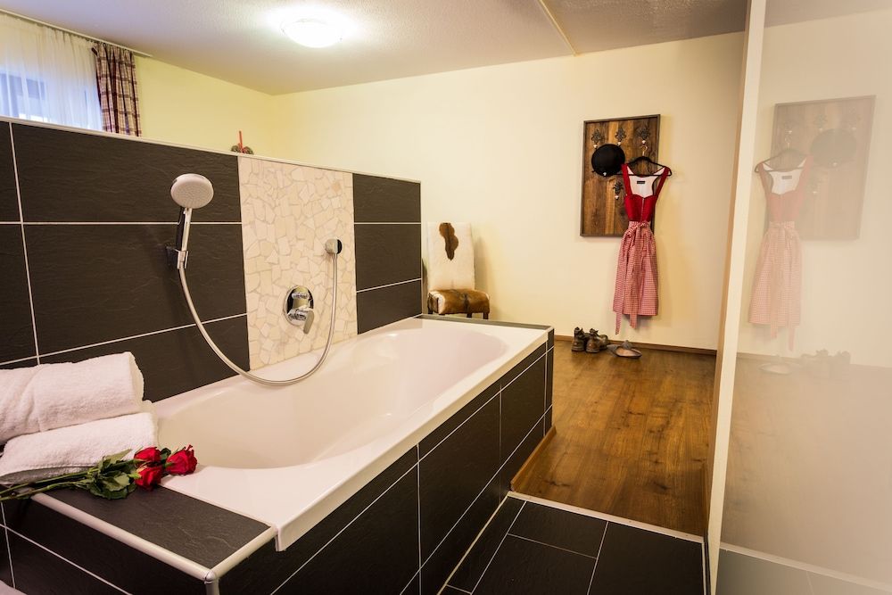 Haller´s Post Hotel Loft, Balcony, Mountain View 3