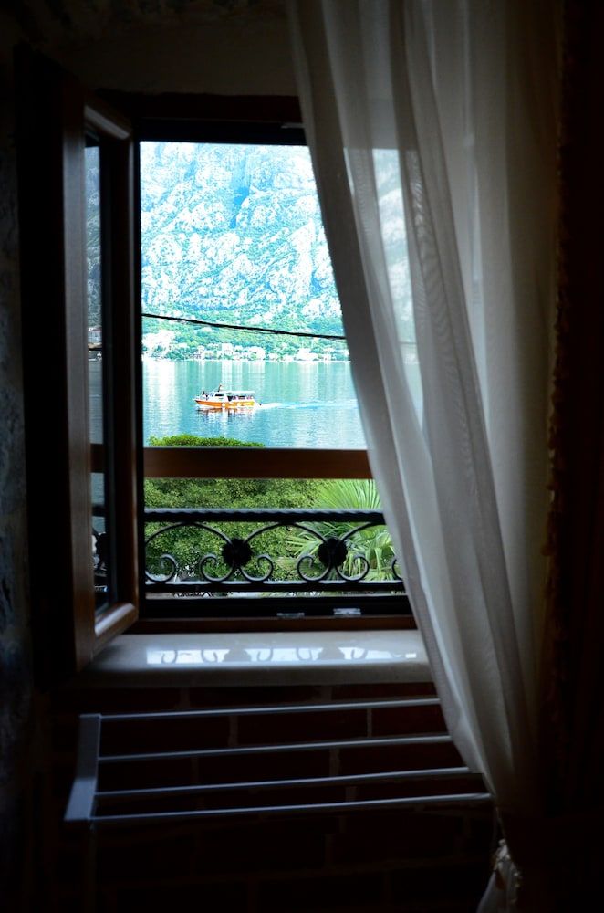 Galathea Hotel Double Room 7