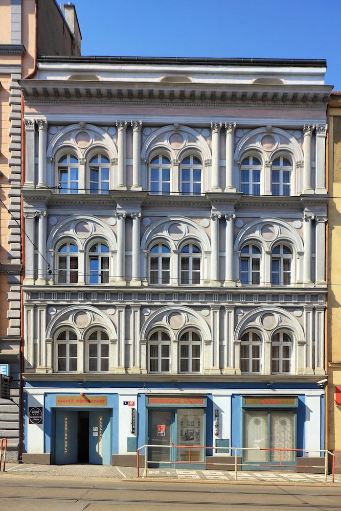 undefined Hotel Residence Tabor 4