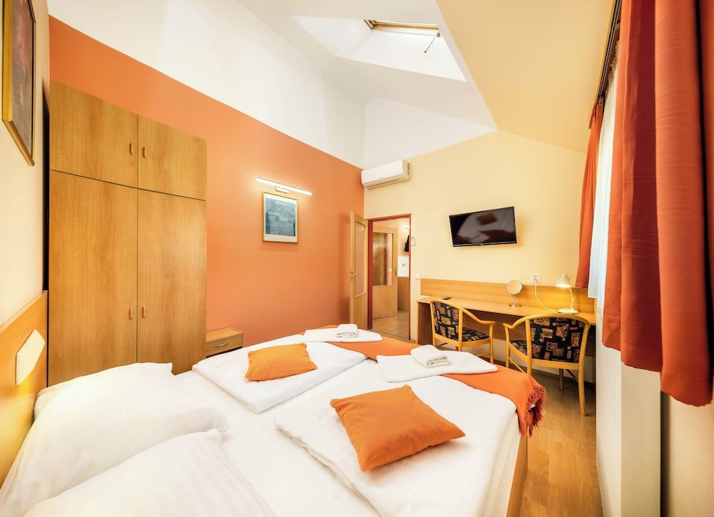 undefined Hotel Residence Tabor 2