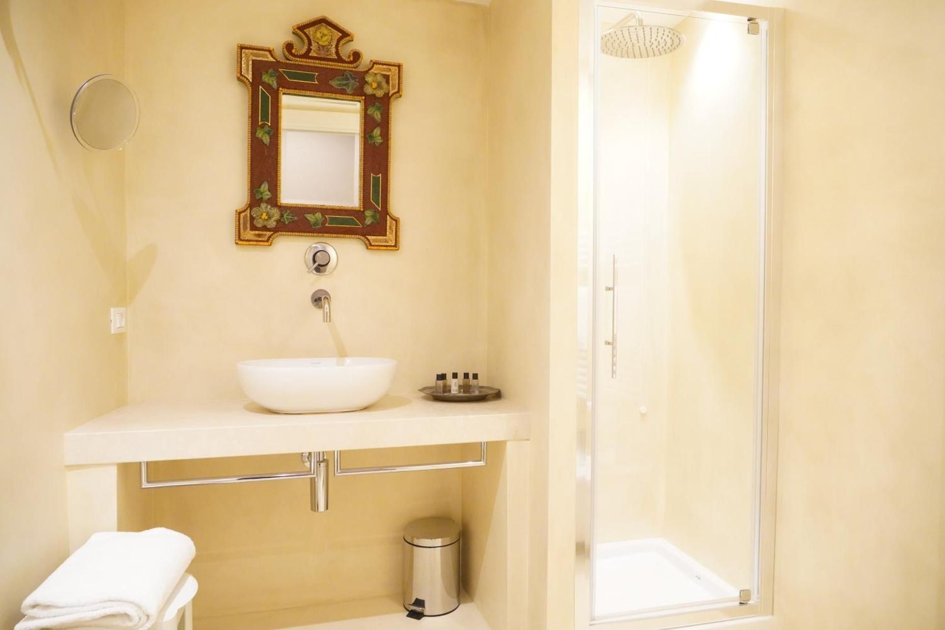 undefined Granda Sweet Suites 9