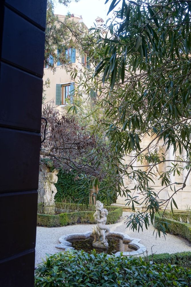 undefined Granda Sweet Suites 4