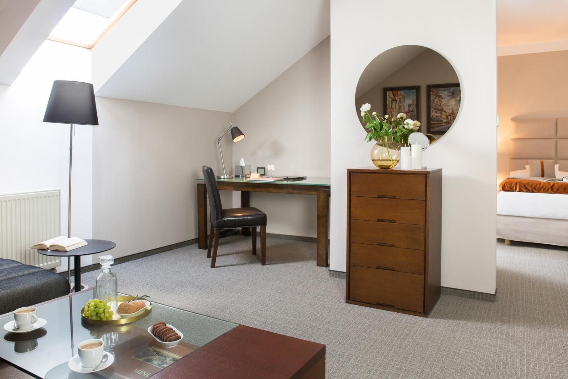 Boutique Hotel Bristol Business Suite 4