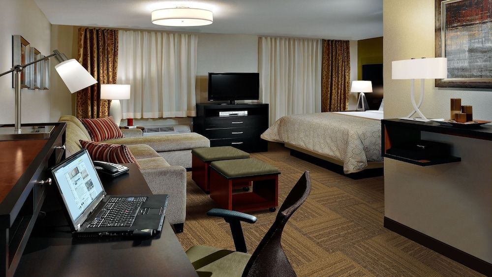 Suite, 1 Bedroom, Kitchen