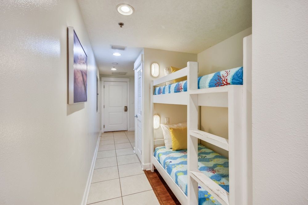 Condo, 1 Bedroom (1102 Tower II)
