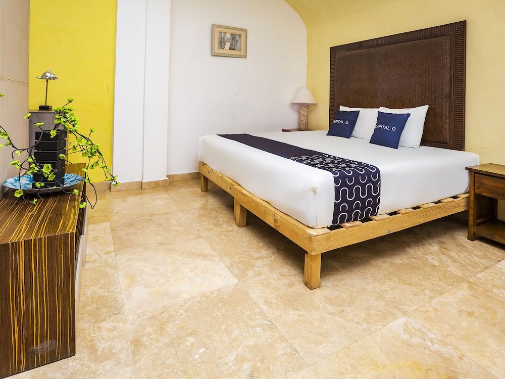 undefined Capital O Cancun International Airport 24/7, 3