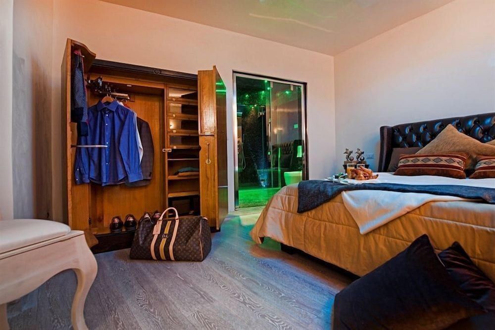 In-Room Amenity