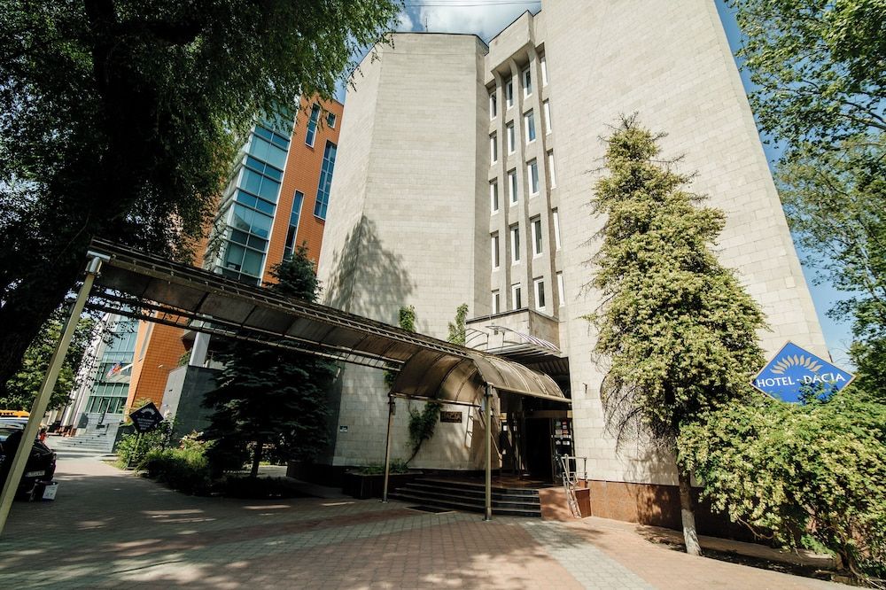 undefined Dacia Hotel 6