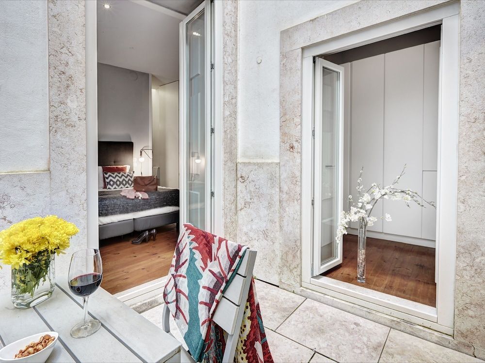 Canaan Apartments Lisbon Combro 77 Superior Apartment, 1 Bedroom, Kitchenette, City View 18