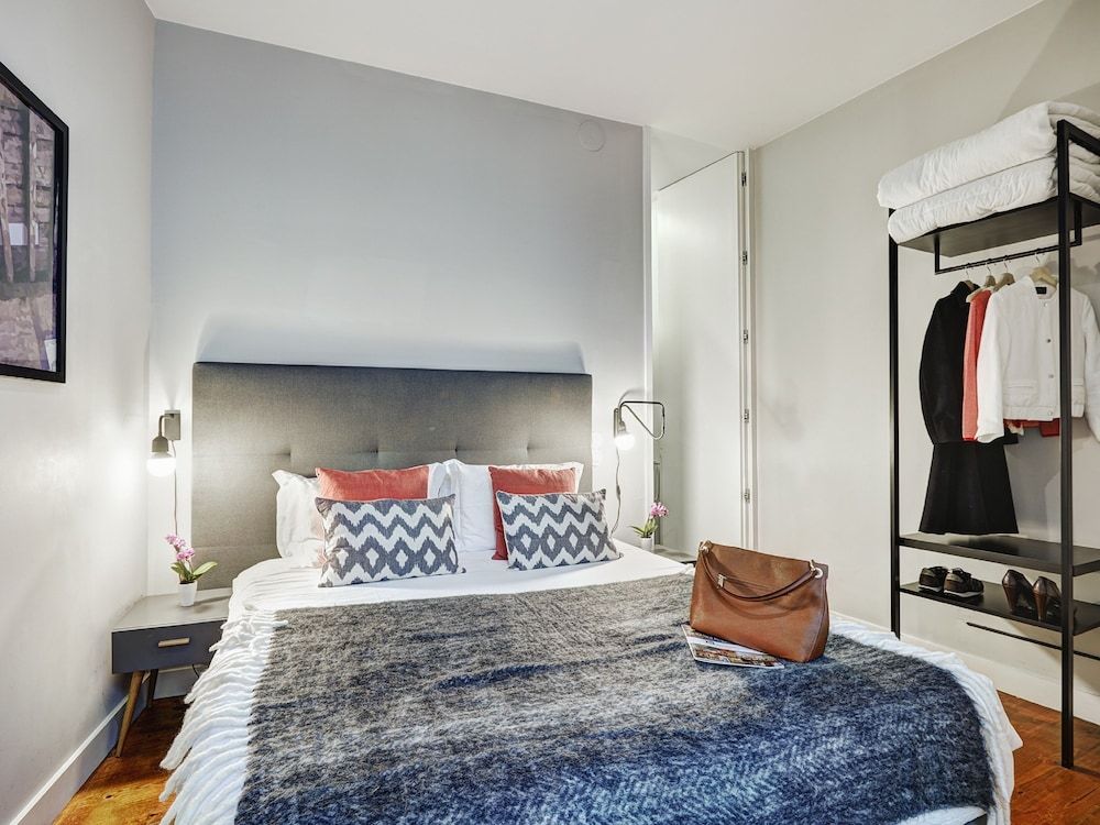 Canaan Apartments Lisbon Combro 77 Superior Apartment, 1 Bedroom, Kitchenette, City View 2
