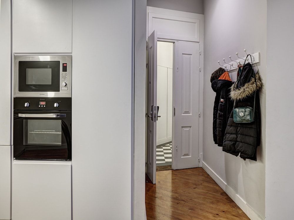 Canaan Apartments Lisbon Combro 77 Superior Apartment, 1 Bedroom, Kitchenette, City View 14