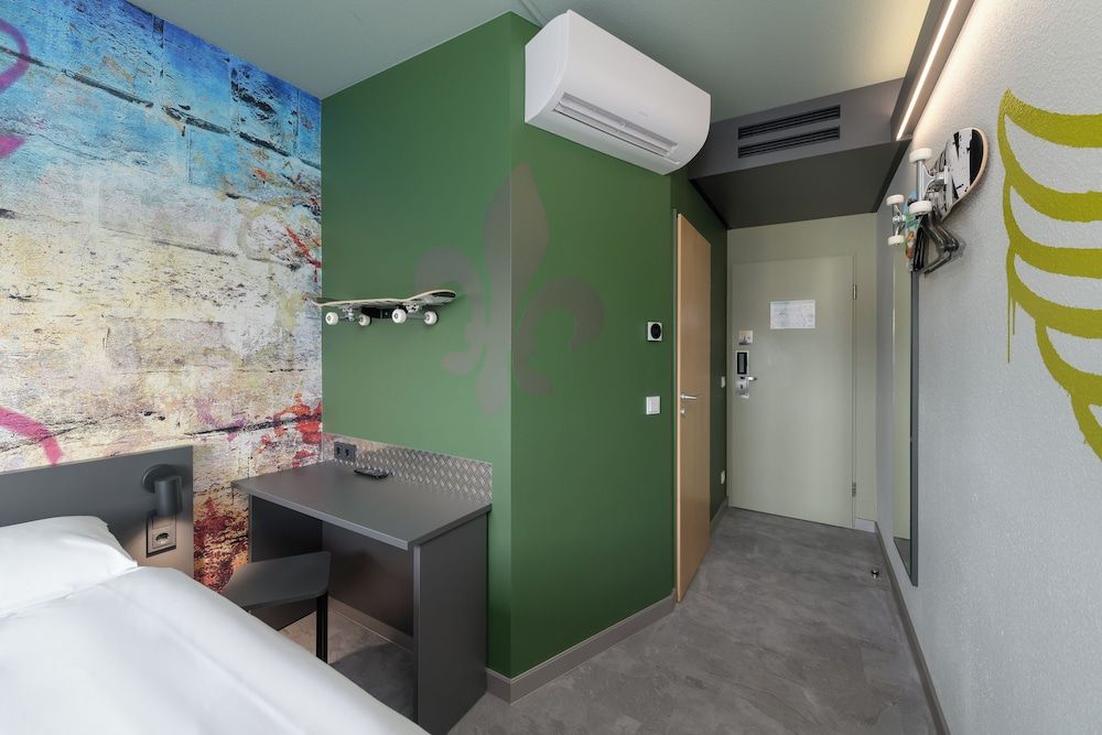 Felix Hotel Darmstadt Comfort Double Room 4