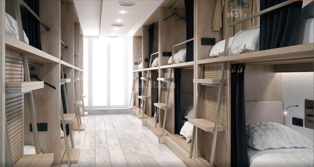 Yang, 1 bed in a 28 beds dormitory