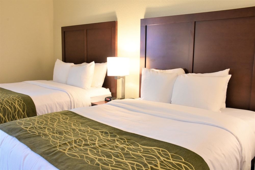 Standard Room, 2 Queen Beds, Non Smoking