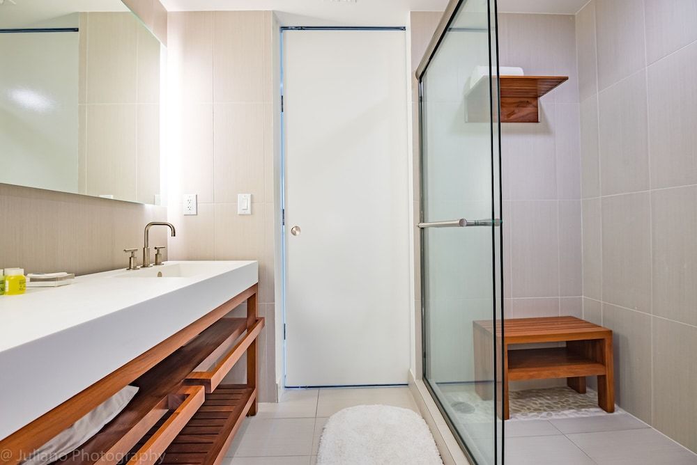 W Residences Luxury Suites Across from Fort Lauderdale Beach Luxury Suite, 2 Bedrooms, Kitchen, Partial Ocean View 14