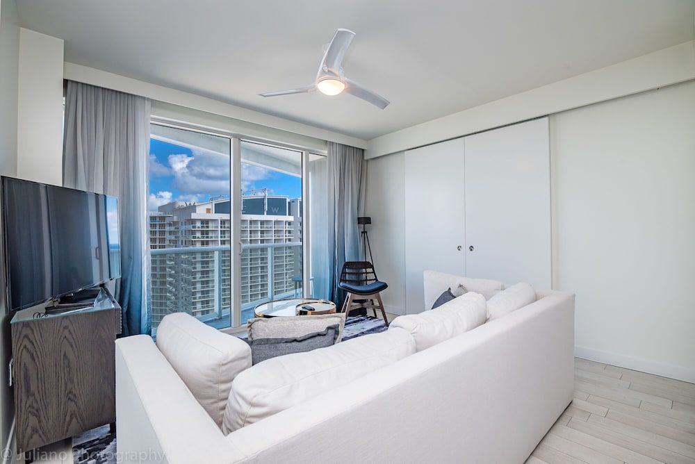 W Residences Luxury Suites Across from Fort Lauderdale Beach Luxury Suite, 2 Bedrooms, Kitchen, Partial Ocean View 18