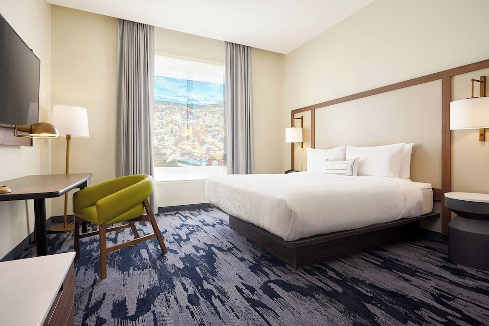 Room, 1 King Bed, Non Smoking, City View