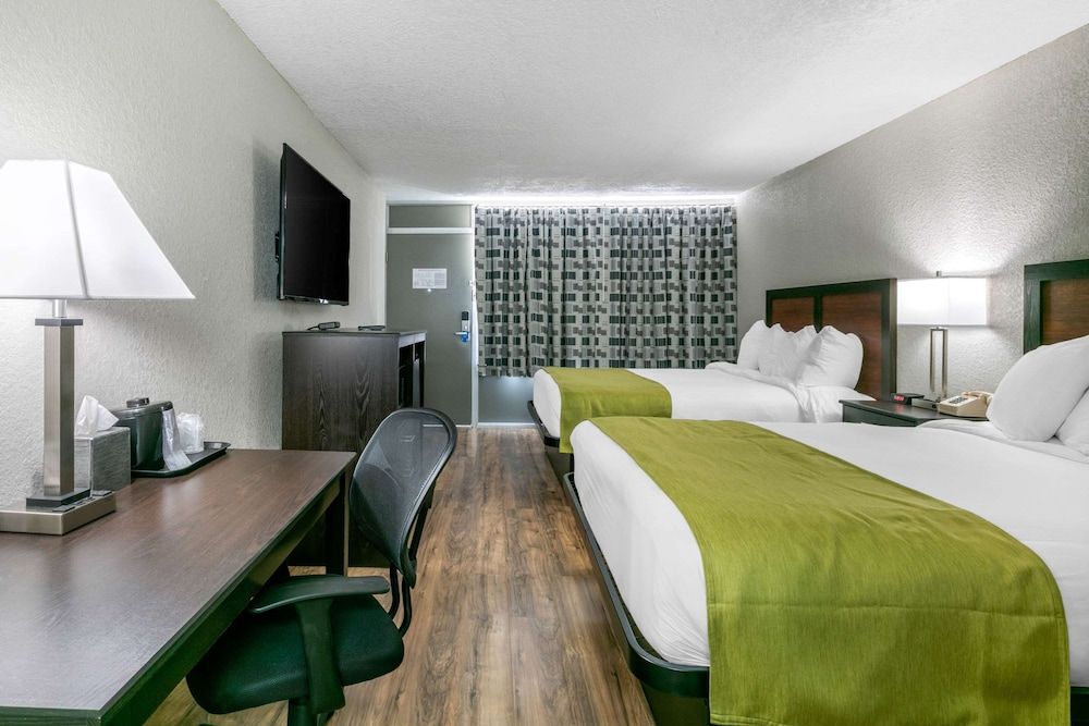 Rodeway Inn Kingston Springs Standard Room, 2 Queen Beds, Non Smoking 2