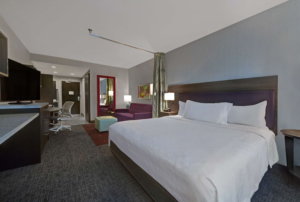 Studio Suite, 1 King Bed, Non Smoking