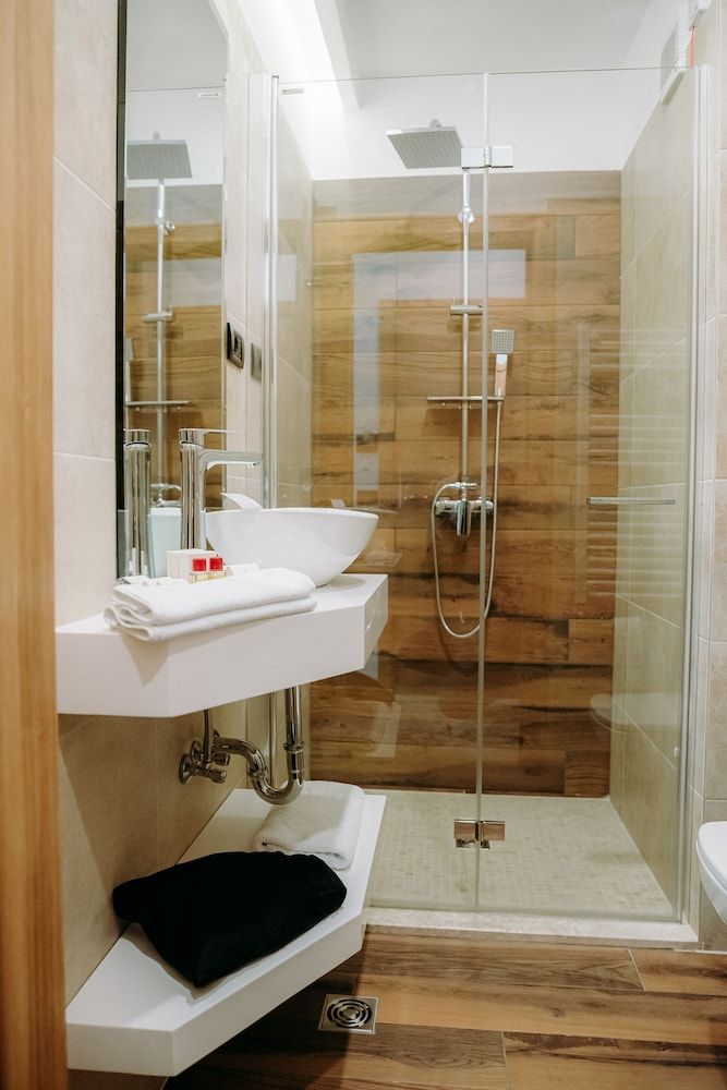 Grand View Hotel & Suites Copou Economy Twin Room 6