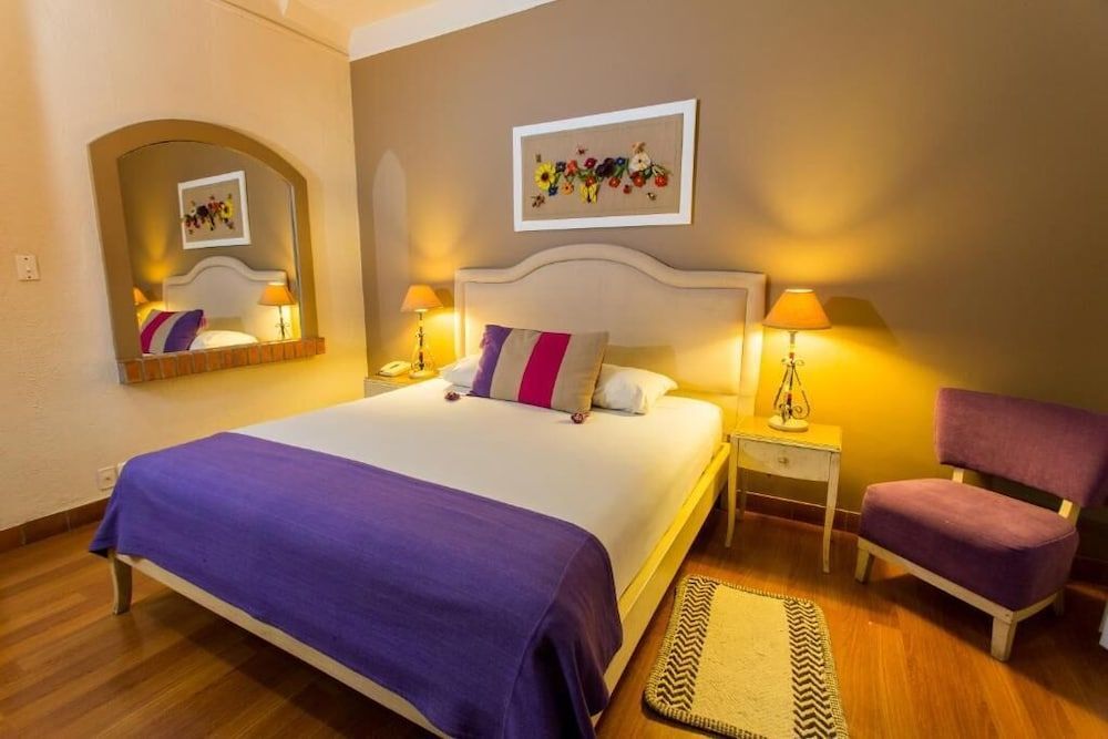 Double Room, 1 King Bed