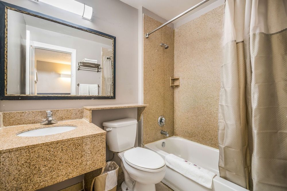 Motel 6 Toms River, NJ - Near Seaside Heights Standard Room, 1 Double Bed, Smoking 5